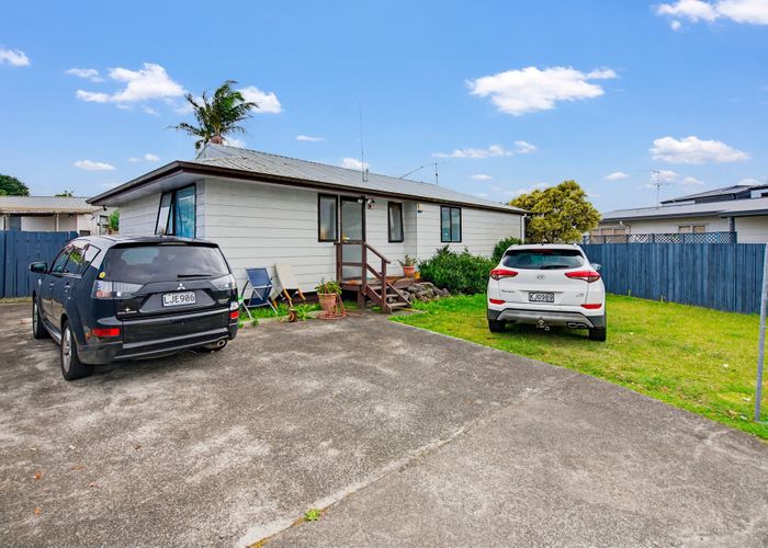  at 18 Justamere Place, Weymouth, Manukau City, Auckland