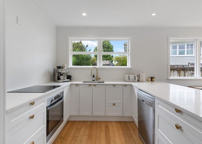  at 24 Gill Avenue, Te Atatu Peninsula, Auckland