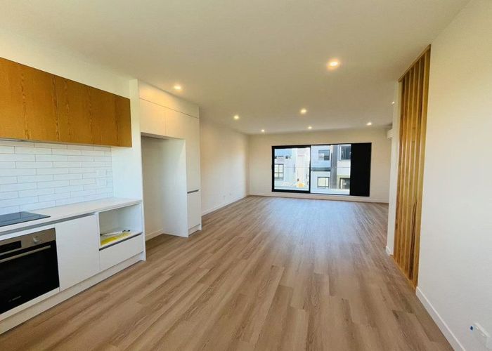  at 5 Battersby Lane, Windsor Park, North Shore City, Auckland