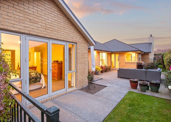  at 5 Aylsham Lane, Casebrook, Christchurch