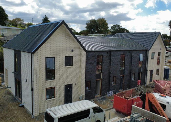  at 12 Molley Green Place, Mount Roskill, Auckland City, Auckland