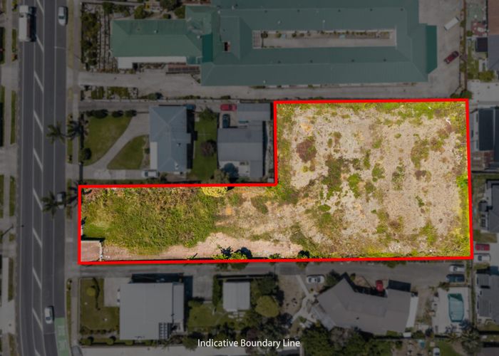  at 1&2, 35 Great South Road, Manurewa, Manukau City, Auckland