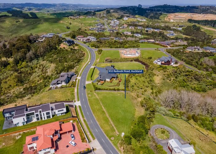  at 932 Redoubt Road, FLAT BUSH, AUCKLAND