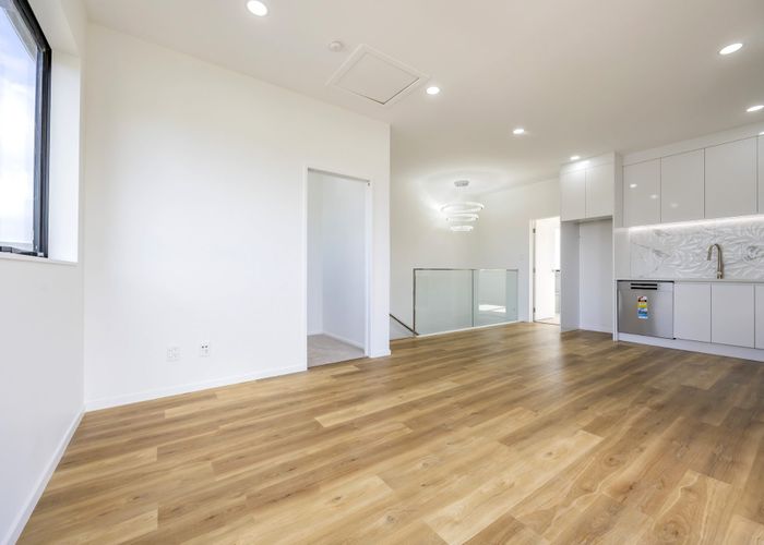  at 1A Edward Avenue, Henderson, Waitakere City, Auckland