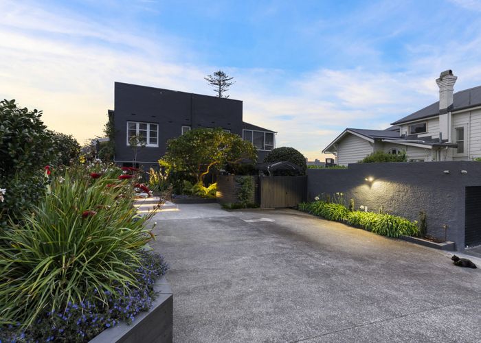  at 4/10 St Georges Bay Road, Parnell, Auckland City, Auckland