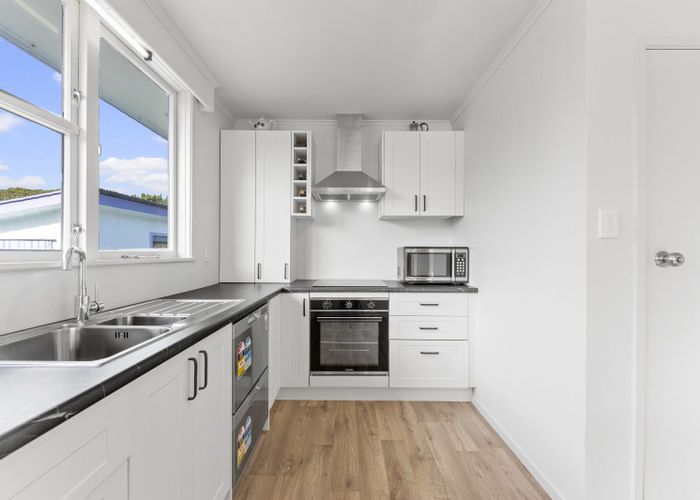  at 27 Parkland Crescent, Terrace End, Palmerston North