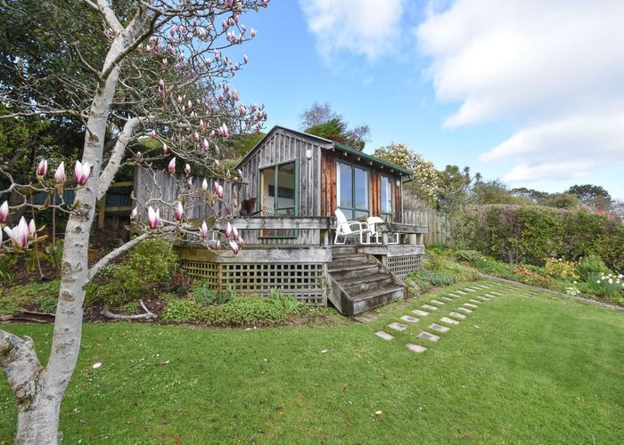  at 30 Marine Parade, Macandrew Bay, Dunedin