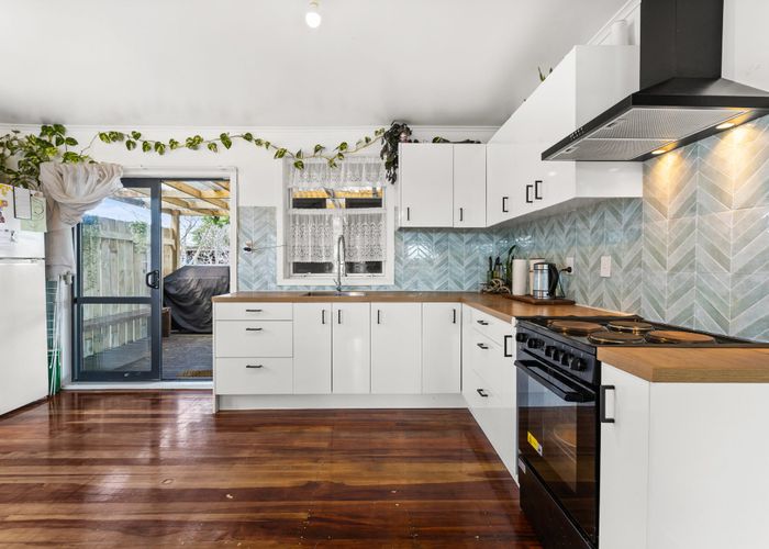  at 42 Mason Avenue, Maraenui, Napier, Hawke's Bay