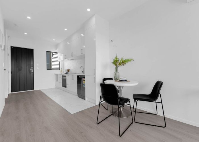  at 1, 4, 15/17 Barneys Farm Road, Clendon Park, Manukau City, Auckland