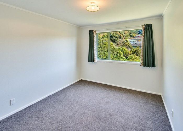  at 1A Sunrise Blvd, Tawa, Wellington