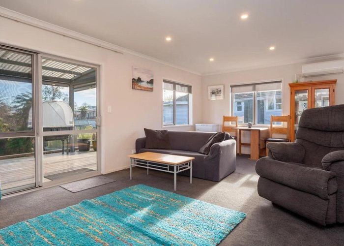  at 37A Charles Street, Westshore, Napier