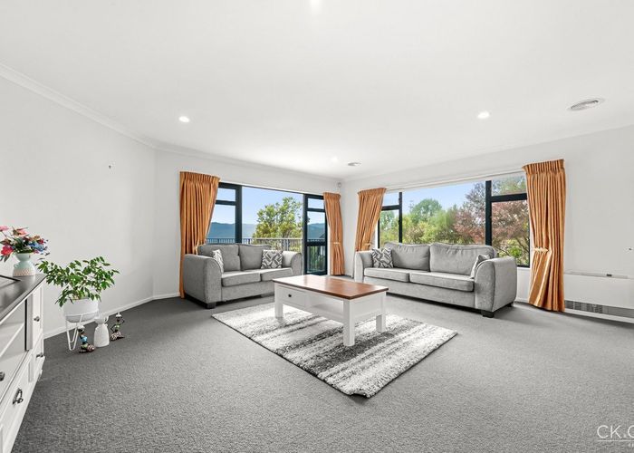  at 9 Fernridge Way, Tirohanga, Lower Hutt, Wellington