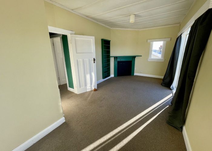  at 98 Te Anau Road, Hataitai, Wellington