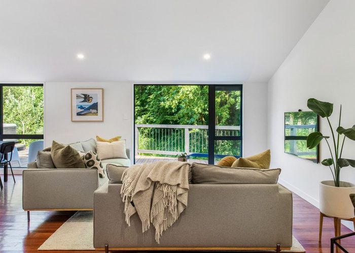  at 33A Luplau Crescent, Cockle Bay, Auckland