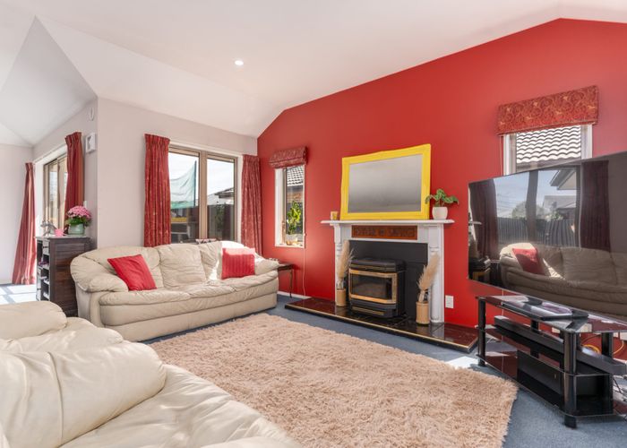  at 8 Okuku Place, Hei Hei, Christchurch
