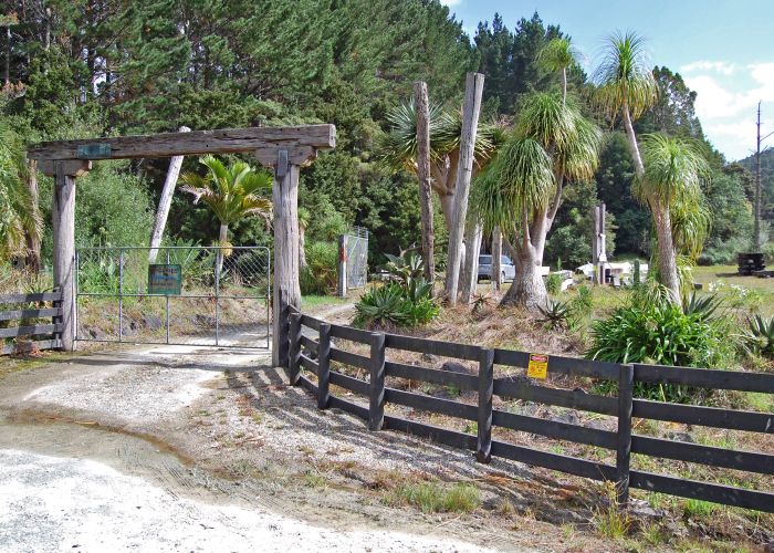 at 2471 State Highway 1, Brynderwyn, Maungaturoto