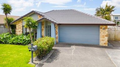  at 11 Aberdeen Crescent, Wattle Downs, Auckland