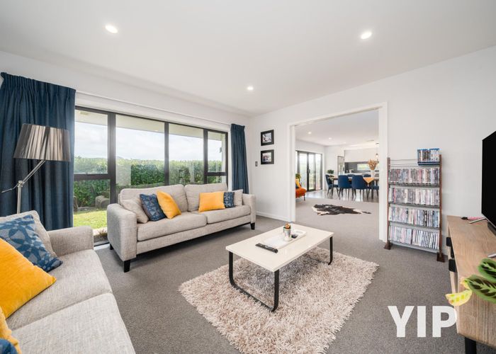 at 152 John Burke Drive, Aotea, Porirua, Wellington