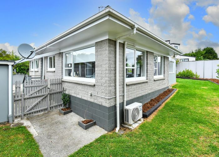  at 2/5 Ashdown Place, Pahurehure, Papakura, Auckland
