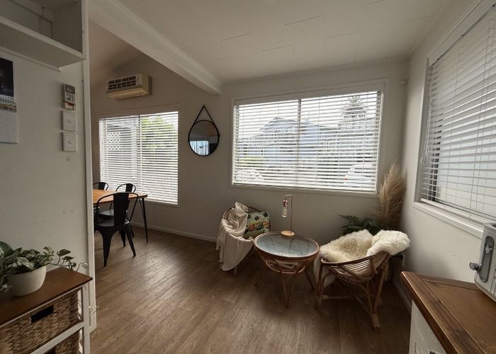  at 8A Moera Place, Stanmore Bay, Rodney, Auckland