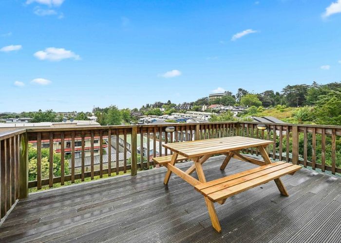  at 35 Thackeray Street, Hamilton Lake, Hamilton, Waikato