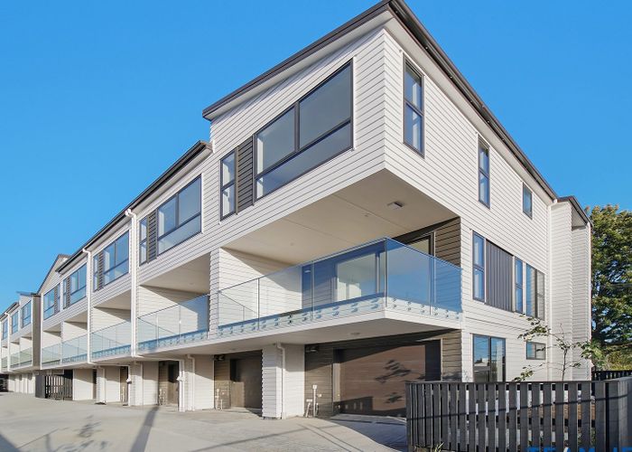  at 3/2 Fairview Road, Mount Eden, Auckland
