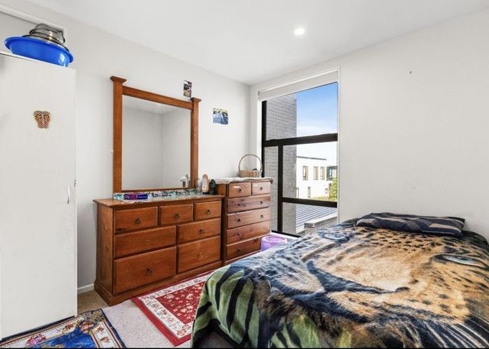  at 83 Walters Road, Takanini