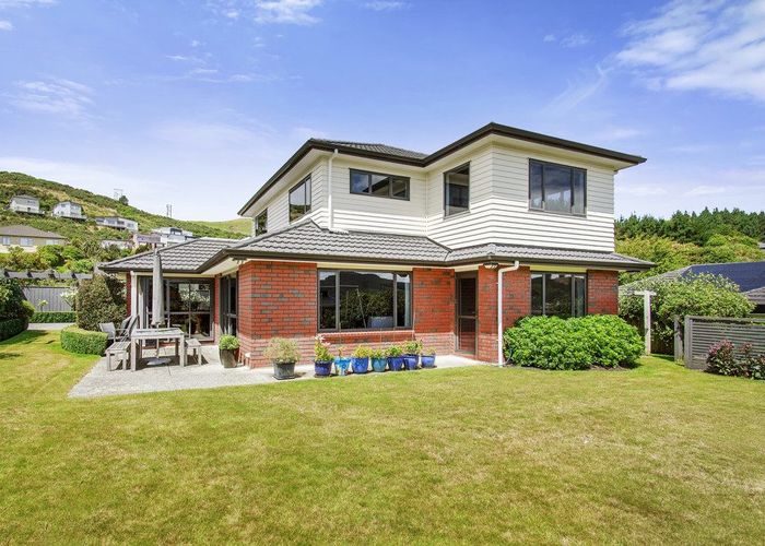  at 189 Woodman  Drive, Tawa, Wellington, Wellington