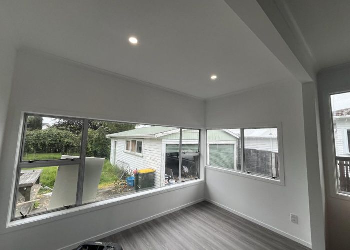  at 8 Wallath Road, Westown, New Plymouth, Taranaki