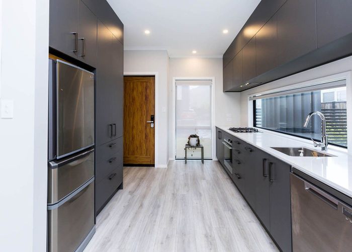  at 8 Gloaming Lane, Wallaceville, Upper Hutt, Wellington