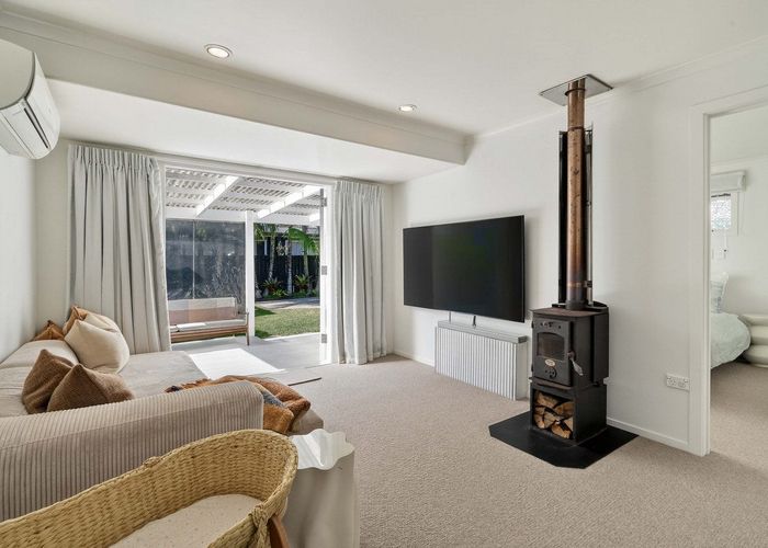  at 207d Valley Road, Mount Maunganui, Tauranga, Bay Of Plenty