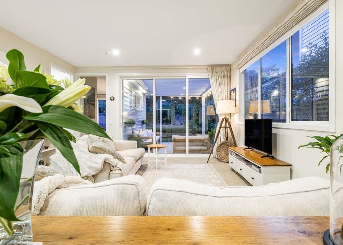  at 20 Glide Lane, Whitby, Porirua, Wellington