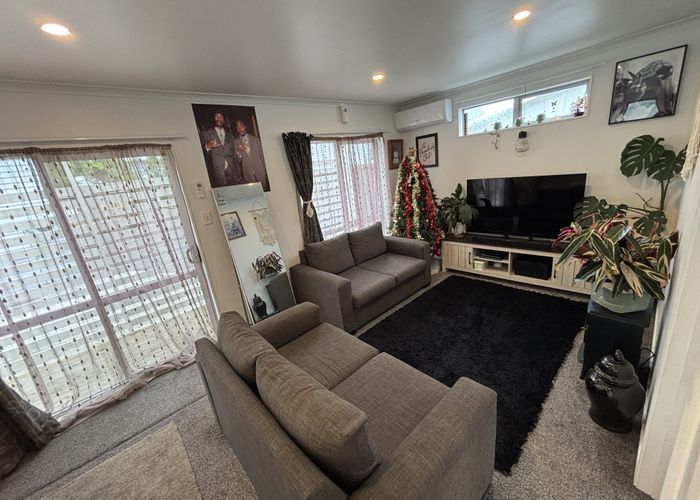  at 55A Pinedale Place, Henderson, Waitakere City, Auckland