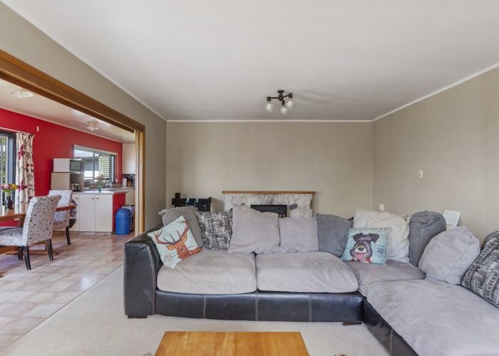  at 13 Churchill Avenue, Richmond