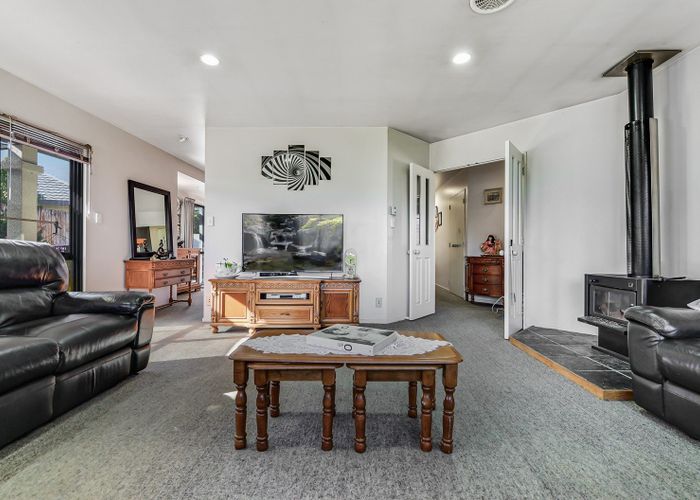  at 21 Ayrshire Drive, Grandview Heights, Hamilton