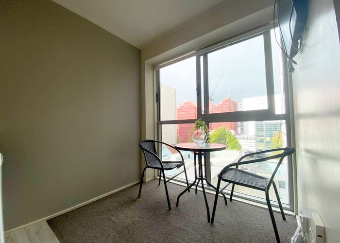  at 625/72 Nelson Street, Auckland Central, Auckland