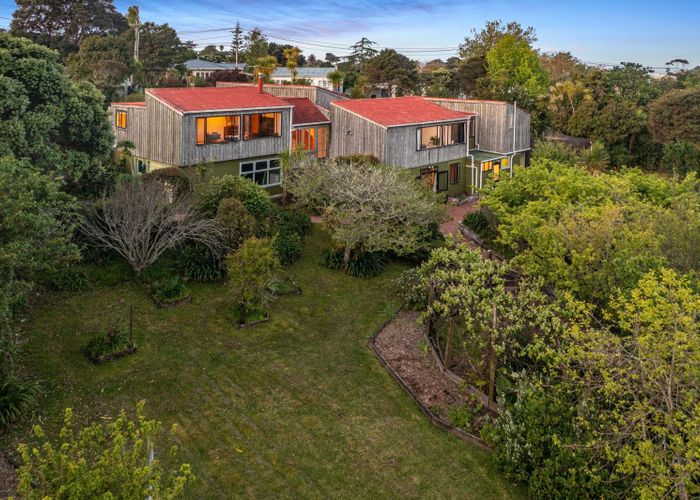  at 17 Tahatai Road, Oneroa, Waiheke Island