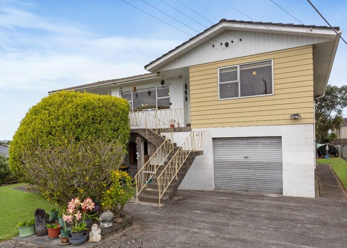  at 17 Toroa Street, Torbay, Auckland