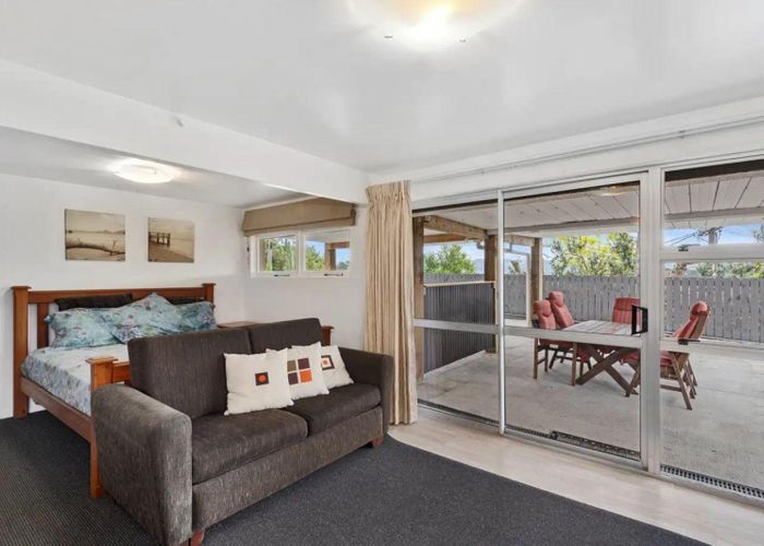  at 5 Clotworthy Crescent (Downstairs), Onerahi, Whangarei, Northland