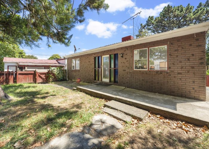  at 99 Seabrook Avenue, New Lynn, Waitakere City, Auckland