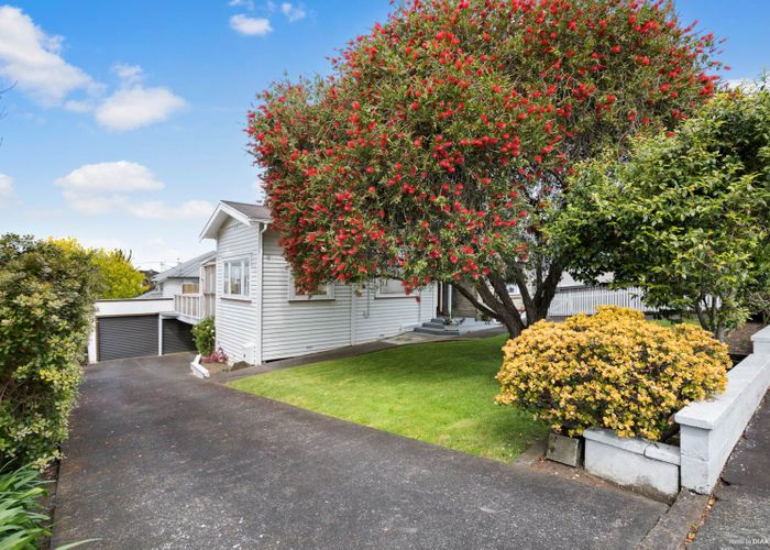  at 11 Walmsley Road, St Heliers, Auckland