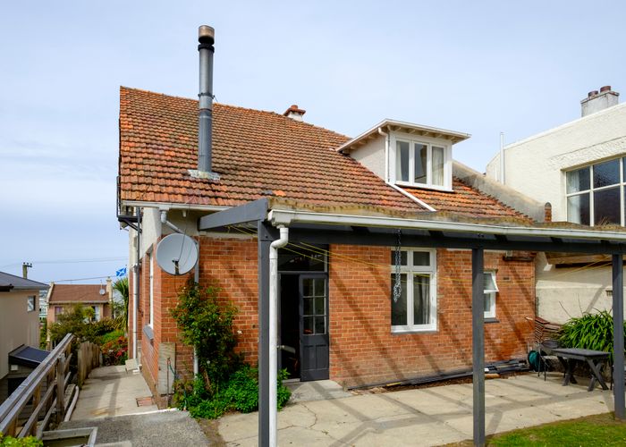 at 82 Manor Place, Dunedin Central, Dunedin