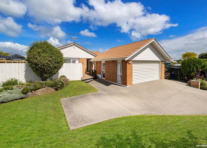  at 1 Putter Place, Golflands, Manukau City, Auckland