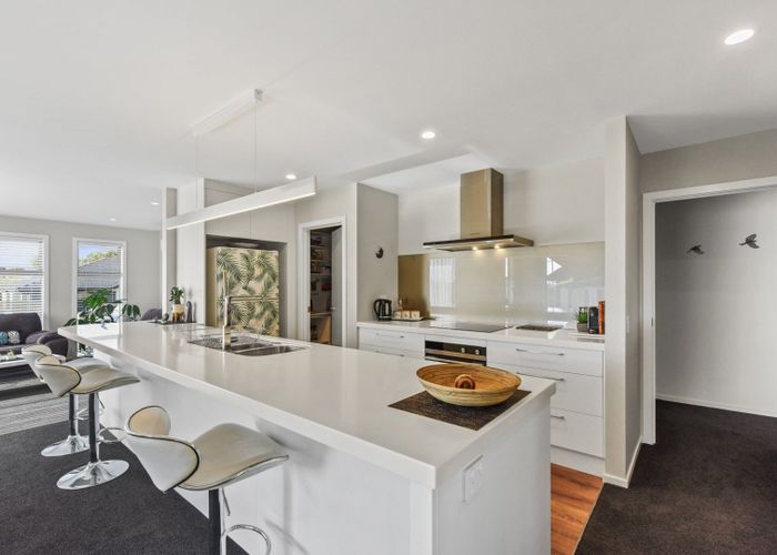  at 4 Julius Place, Richmond