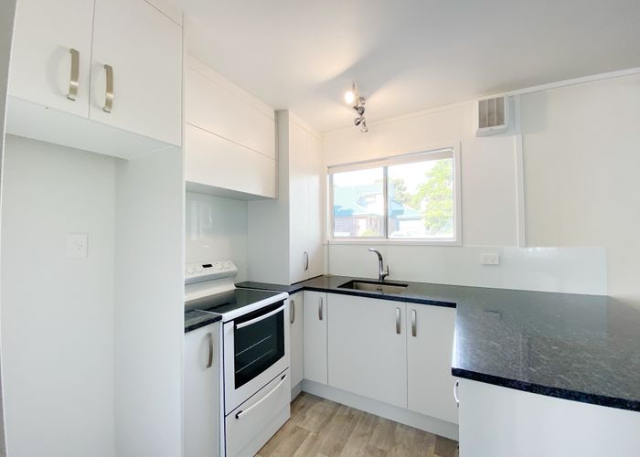  at 8/53 Grange Road, Mount Eden, Auckland