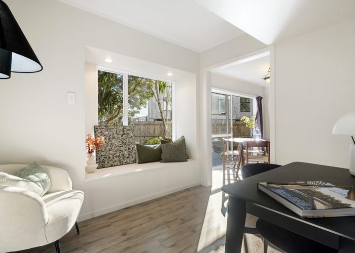  at 2/5 Stanley Ave, Milford, North Shore City, Auckland