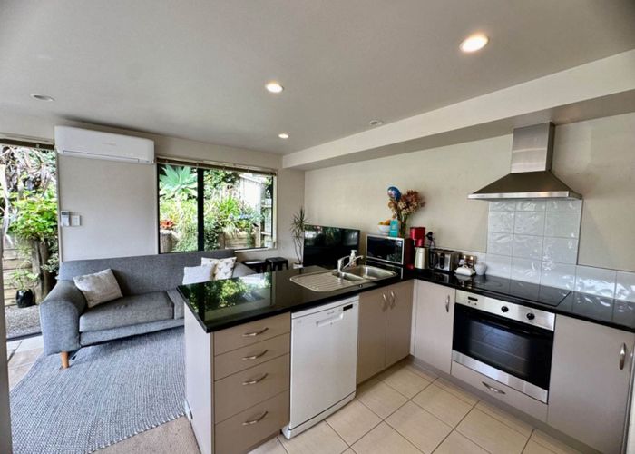  at 5A Thomas Hamer Place, Greenhithe, North Shore City, Auckland