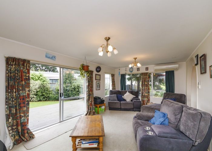  at 5 Pluto Place, Milson, Palmerston North