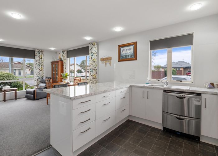  at 2 Blairdon Place, Bishopdale, Christchurch