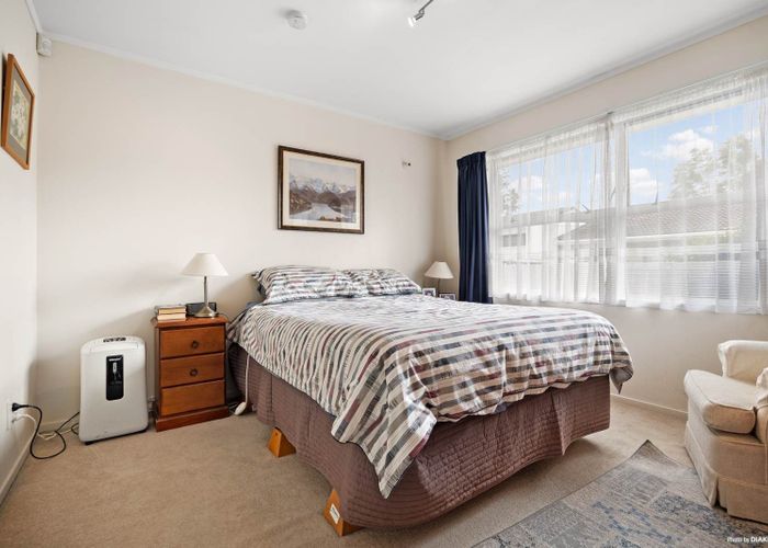  at 1/5 Vagus Place, Royal Oak, Auckland